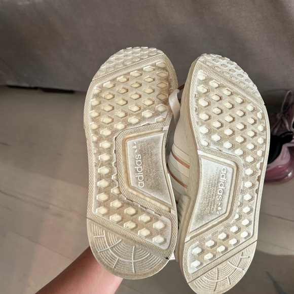 Sold - Picture 4 of 6